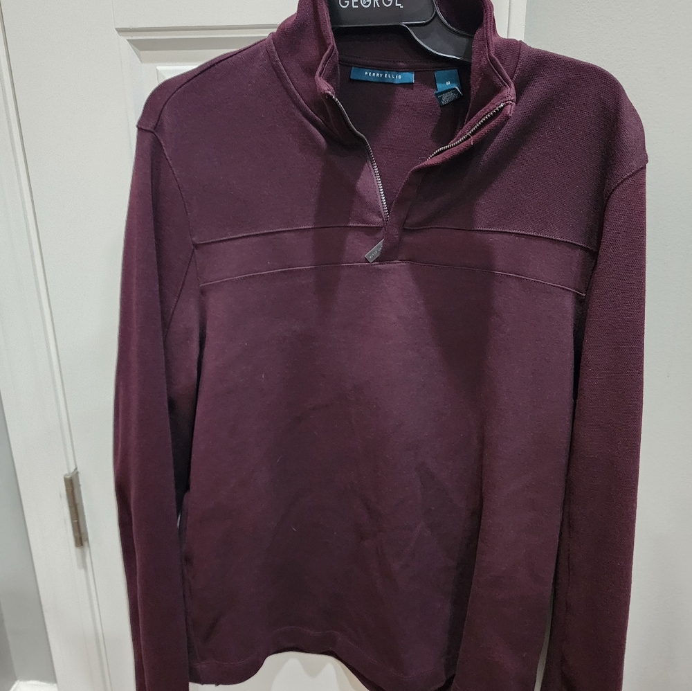 Like new Perry Ellis  Long Sleeve Quarter Zip Sweater size M men's